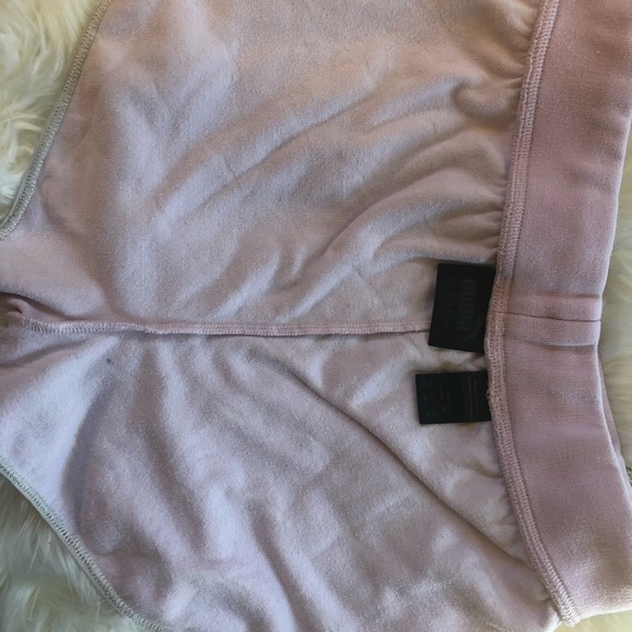 FENTY PUMA By RIHANNA Woman Bermuda Cotton Shorts Good Used Condition - Picture 2 of 3